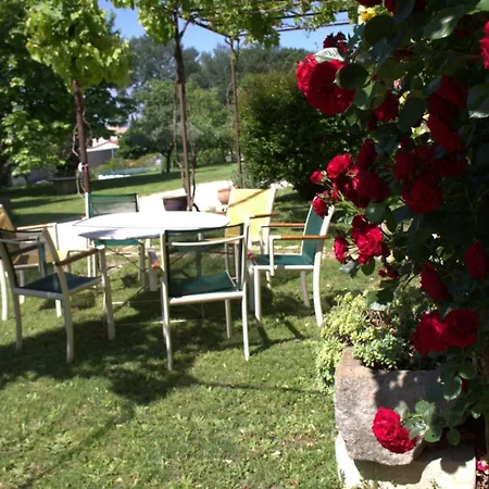 Chez Germaine Les Granges-Gontardes